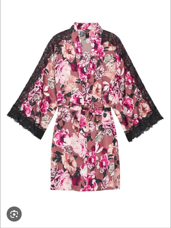 Victoria's Secret Other - Victoria's Secret Floral Print Robe with Black Lace Trim. Size S/XS